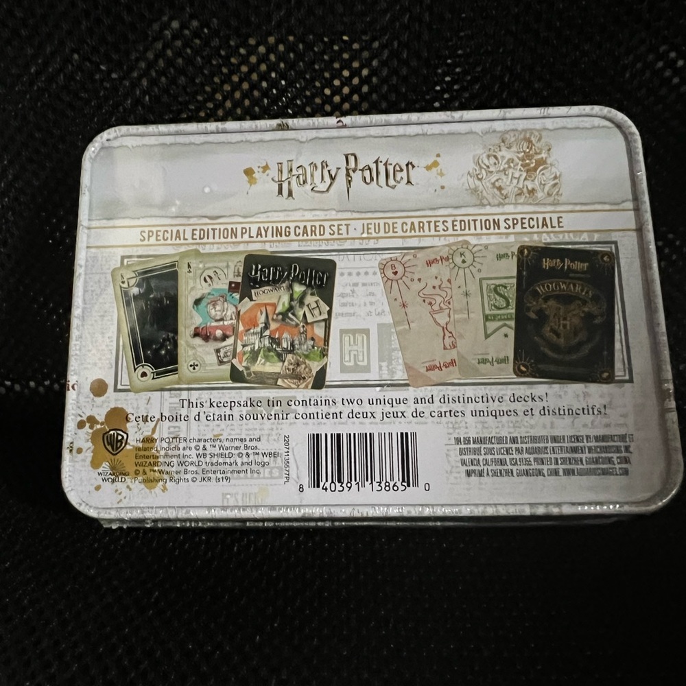 Harry Potter Special Edition Playing Cards Set - Picture 2 of 3